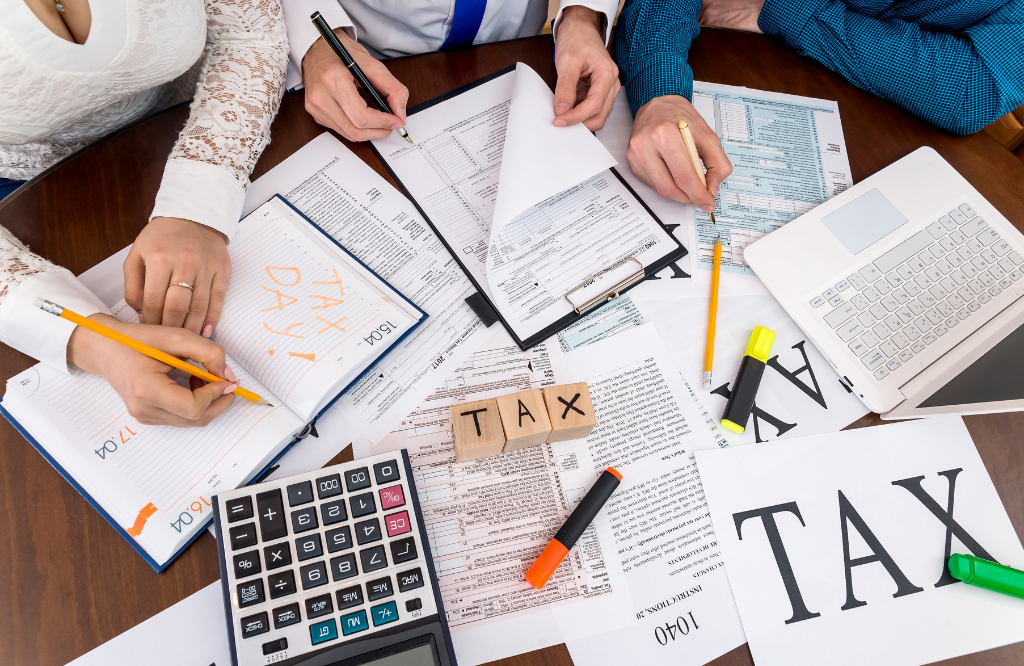 E-COMMERCE TAX HANDBOOK SERIES SUPPORTING ONLINE BUSINESS COMPLIANCE